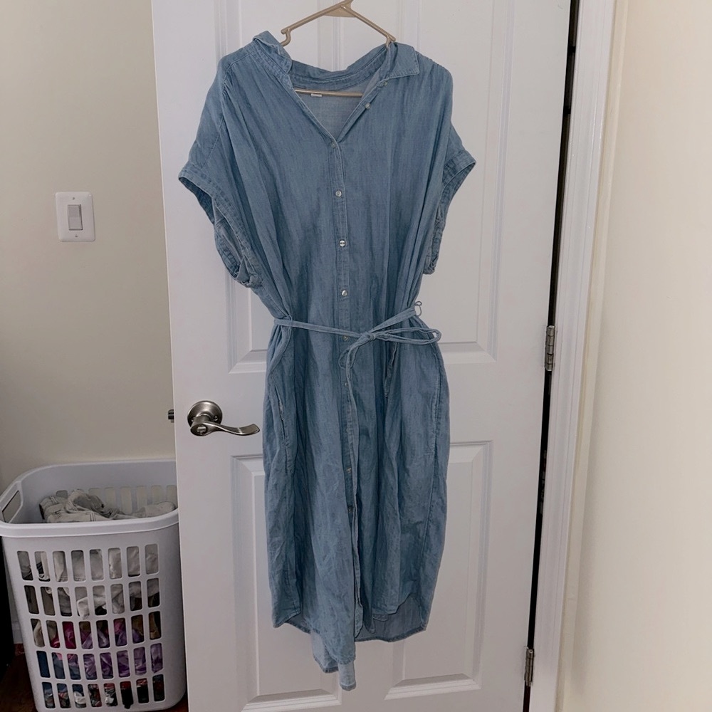 Old Navy Light Blue Denim Midi Dress